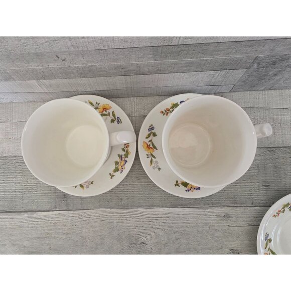 Vintage Aynsley Cottage Garden 2 Teacup & 3 Saucer Set - Picture 4 of 8